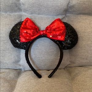 Disneyland Mickey Mouse Sequin Ears